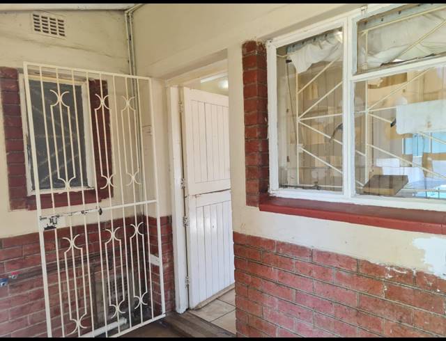 3 BEDROOM HOUSE TO LET IN GLENCOE